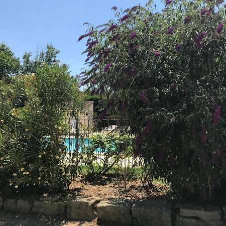 Les Buis Apartment Carpentras Bagian luar foto