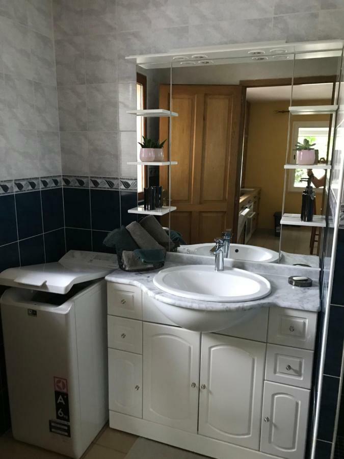 Les Buis Apartment Carpentras Bagian luar foto